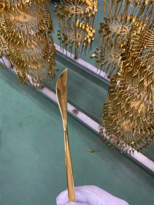 PVD Phụng độ hơi vật lý Multi Arc Ion Watch and Tool Vacuum Coating Machine