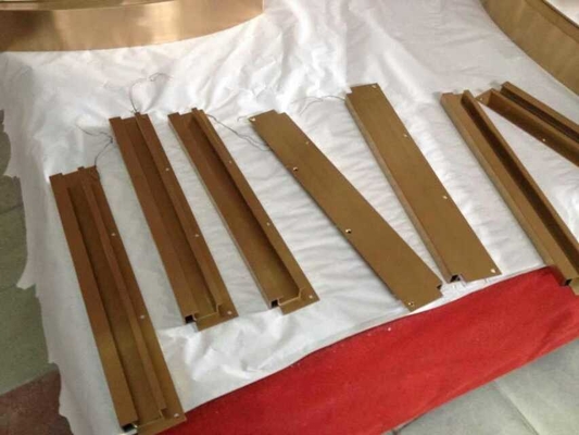 Máy phủ chân không vàng PVD trên kính gốm thép không gỉ