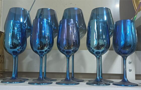 Máy sơn kính uống PVD với sơn trang trí đầy màu sắc Mượt mà và kiểm soát tự động đầy đủ