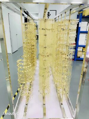 Máy phủ chân không PVD quy mô lớn với dung lượng cao và lớp phủ đồng nhất cho các mảnh làm việc lớn