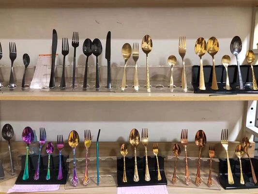 Máy phủ PVD chống ăn mòn với kiểm soát quy trình chân không đầy đủ cho đồ bàn thép không gỉ