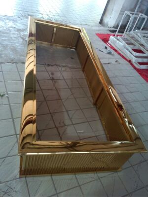 Scratch Resistant Full Coverage PVD Plating Equipment for Large Metal Furniture Vacuum Coating Machine