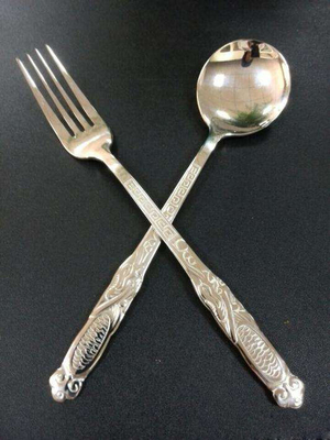 Máy phủ chân không PVD cho đồ nấu ăn kim loại / Spon / fork / Knife